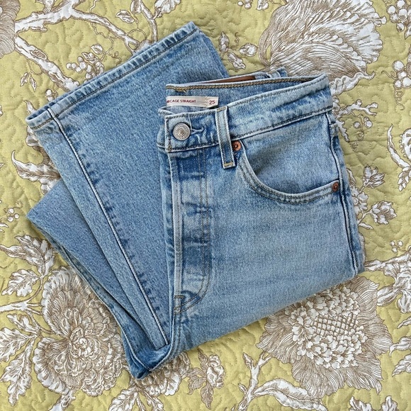 Levi’s Ribcage Straight 25x29 High Rise - Picture 10 of 10